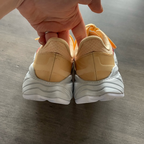 Hoka One One Carbon X 2 women’s Running Shoes size 8.5B - Picture 7 of 10